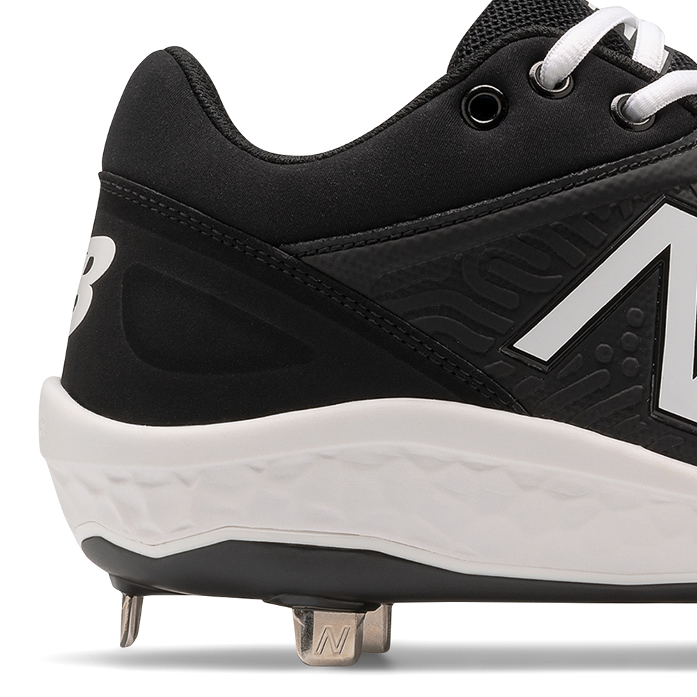 New Balance L3000 2E Fit Metal Baseball 