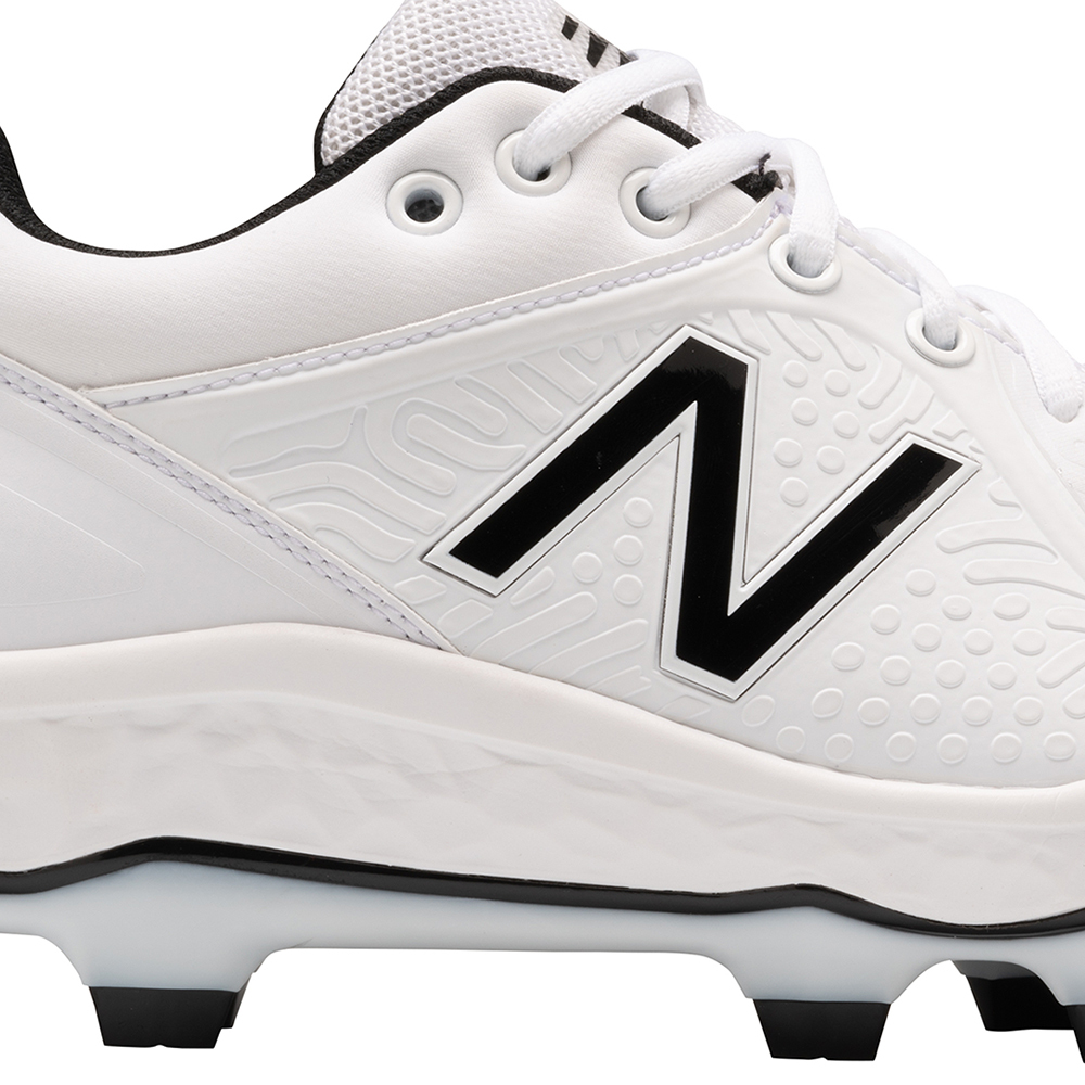 new balance moulded cleats