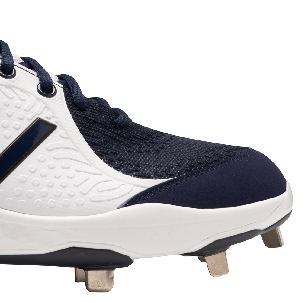 new balance metal cleats size 9